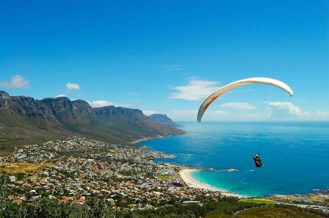 Table Mountain com a Cidade do Cabo ao fundo, África do Sul — 3LG Turismo